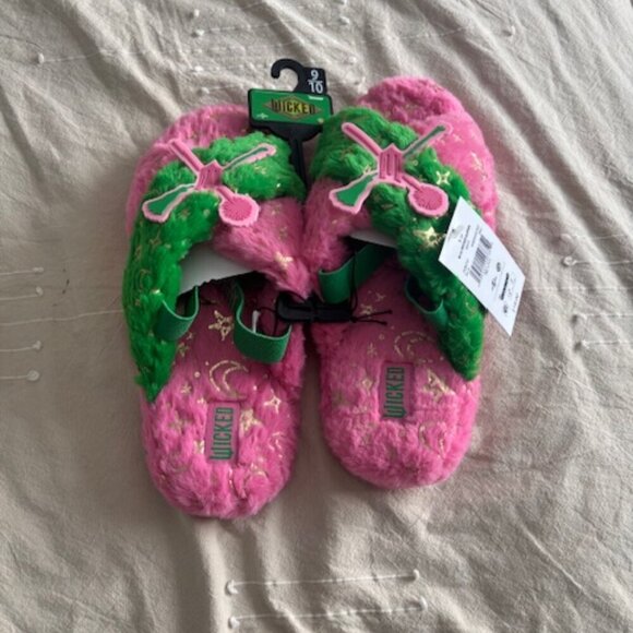Wicked Shoes Wicked Women’s Slippers Glinda Elphaba - Picture 4 of 5